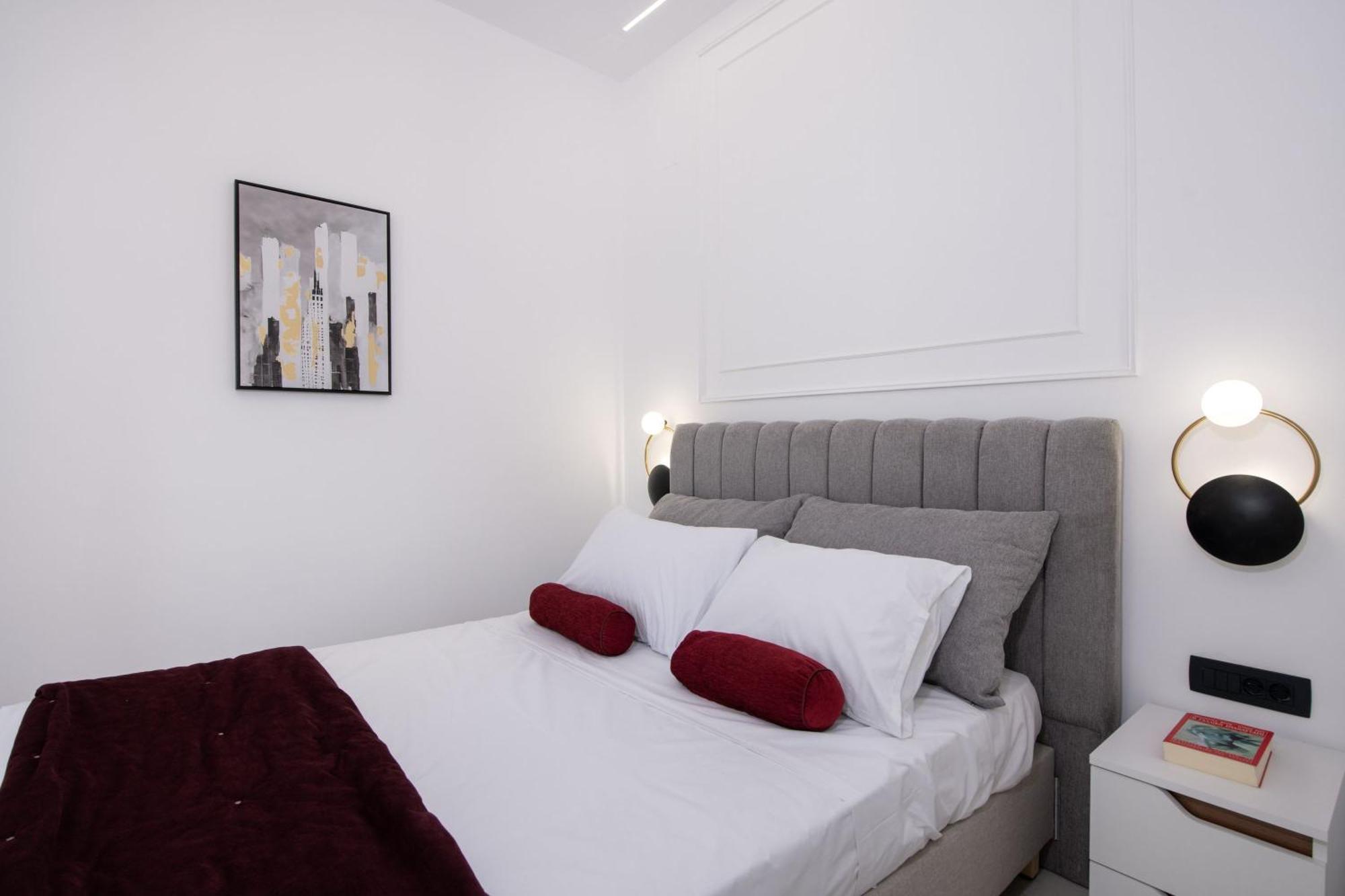 Cherry Central Luxury Suites Ханя Екстериор снимка