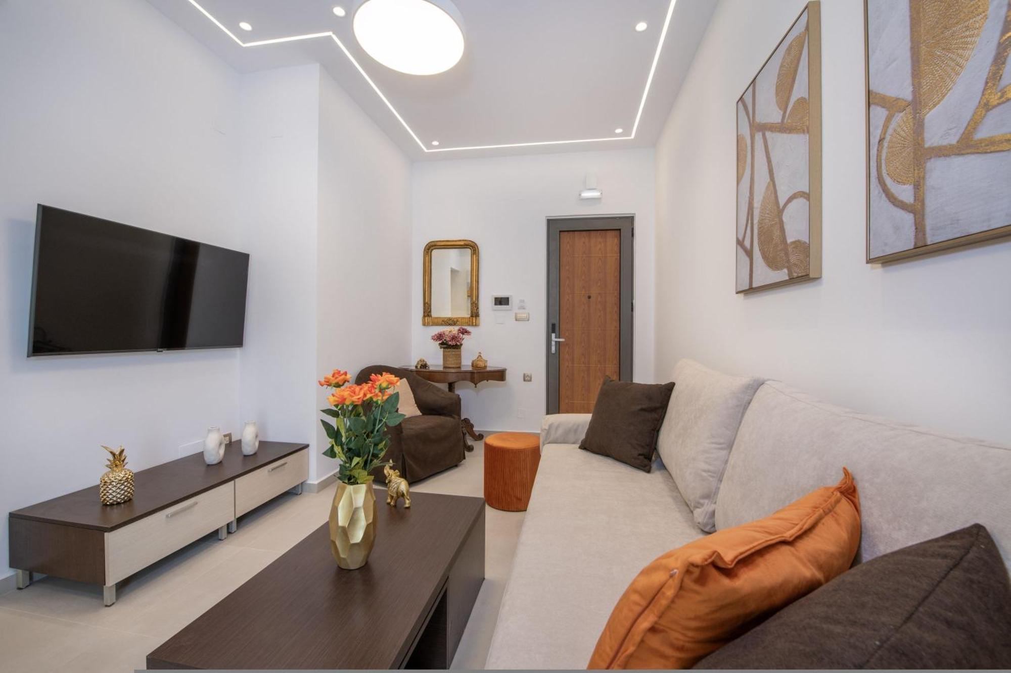 Cherry Central Luxury Suites Ханя Екстериор снимка