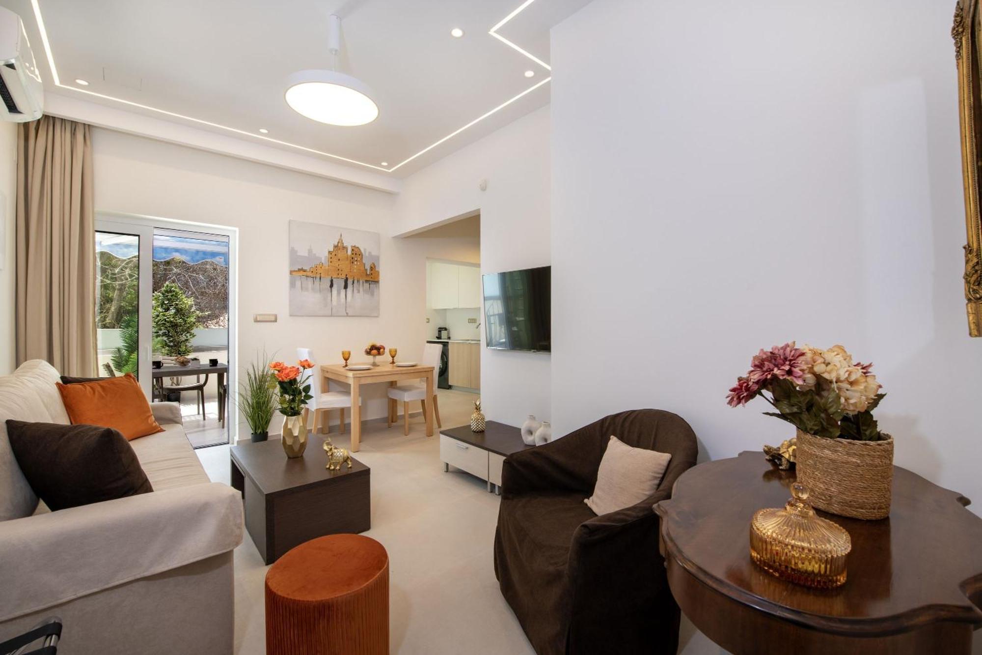 Cherry Central Luxury Suites Ханя Екстериор снимка