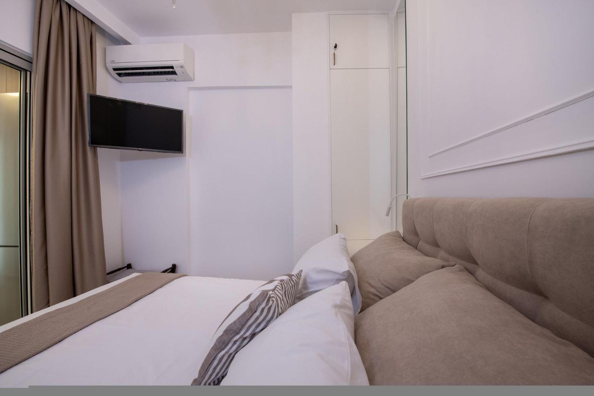 Cherry Central Luxury Suites Ханя Екстериор снимка