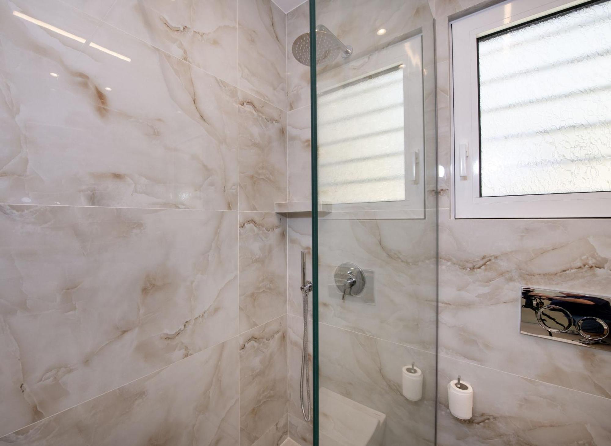 Cherry Central Luxury Suites Ханя Екстериор снимка