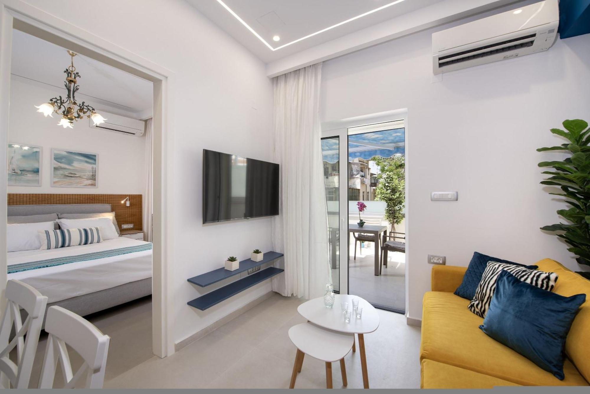 Cherry Central Luxury Suites Ханя Екстериор снимка